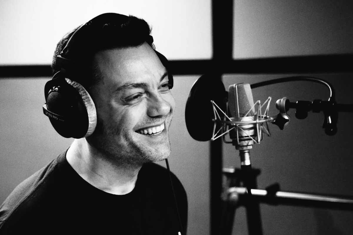 Qui solo un bambino, oggi è un'icona della musica internazionale